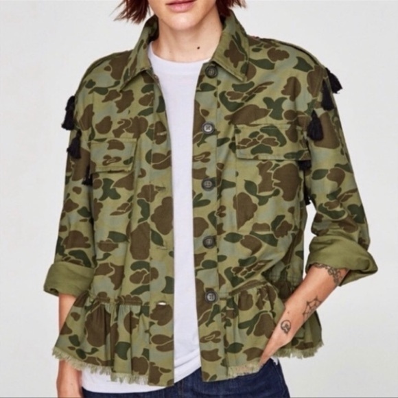Zara WOMAN Camo Parka Jacket Peplum Pom Pom Embroidery size S - Picture 3 of 14